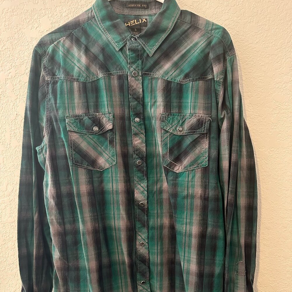 Helix Green Black & Gray Plaid Print Long Sleeve Button Down Shirt - L